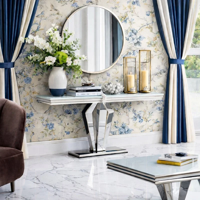 Elegancki salon z konsolą Belmont, lustrem i kwiatami - BellaCasa.co.jpg