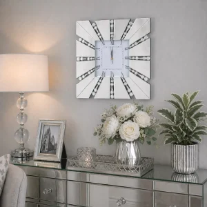 Zegar ścienny kwadratowy glamour lustrzany z kryształkami srebrny 50x50 cm C-0627