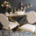 Krzesło Ludwik Gold Beige pikowane kryształkami.jpg