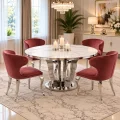 Elegancka jadalnia glamour z okrągłym stołem o kamiennym blacie i tapicerowanymi krzesłami w głębokim, bordowym odcieniu. Chromowane detale dodają aranżacji nowoczesnego blasku-BellaCasa.co.jpg